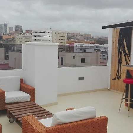 Casa Con Terraza 라스팔마스